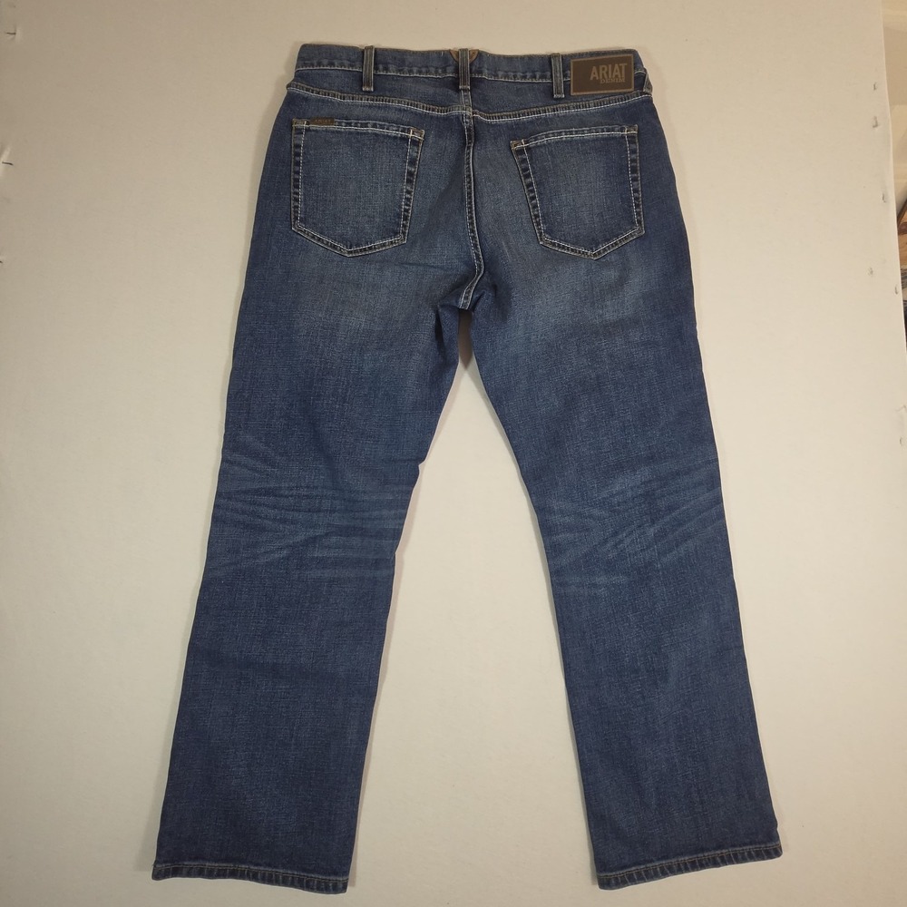 Ariat Jeans M5 Straight Fit Straight Leg Mens Size 36x30 Medium Wash Blue Denim - Picture 2 of 7